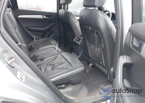 2011 Audi Q5 3.2 Premium Plus z USA, uszkodzony, nr VIN WA1WKAFP6BA078398